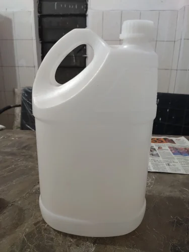 Plastic Hdpe Jerry Can Feature Fine Finished Light Weight Pattern