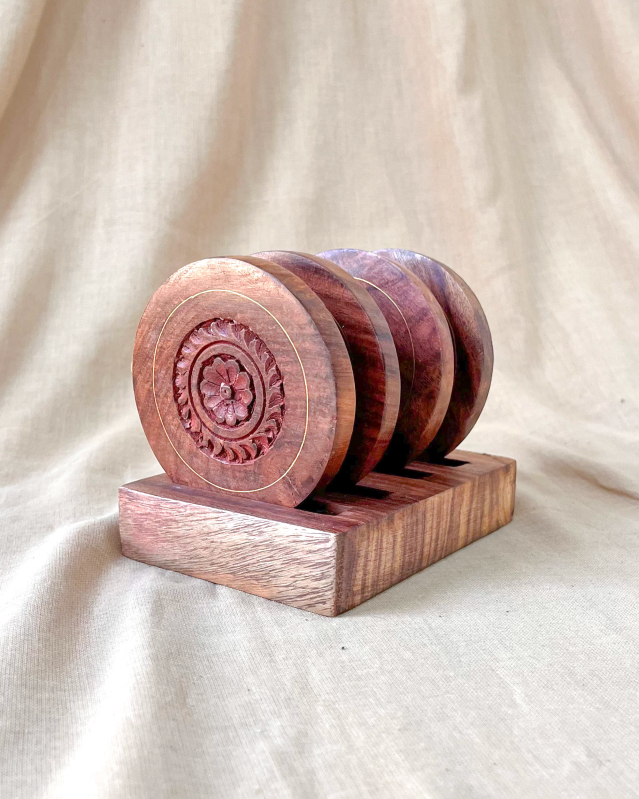 Polished Wooden Coasters With Stand For Decoration Use Hotel Use