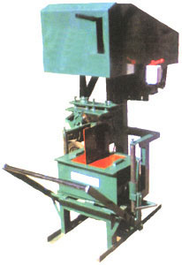 Electrically Operated Concrete Block Making Machine