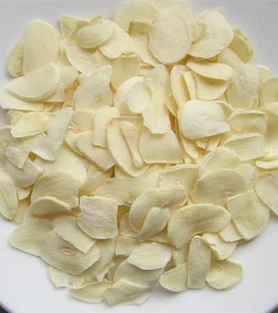 Common Dehydrated Garlic Flakes, Shelf Life : 1Years