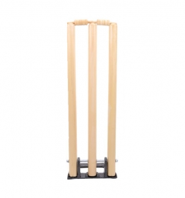 CRICKET STUMPS WITH SPRING STAND