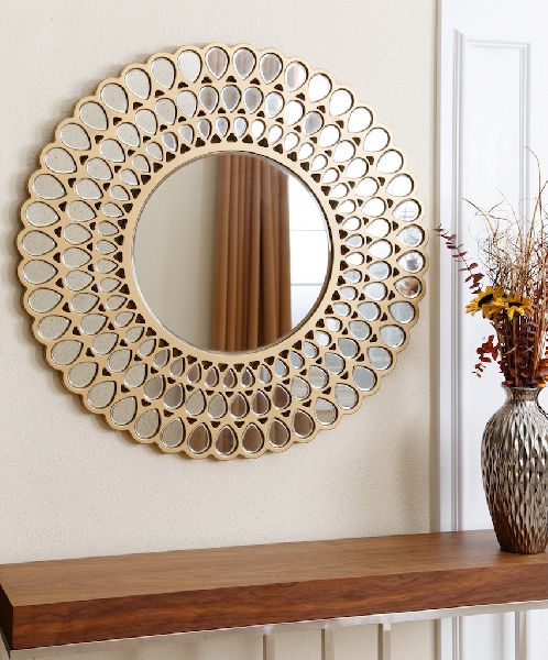 Barnyard Designs 76cm Large Round Gold Metal Wall Hanging Mirror, Decorative  Vintage Circle Mirror, Rustic Wall Decoration for Bathroom, Vanity or Home  Decor : Amazon.ca: Home