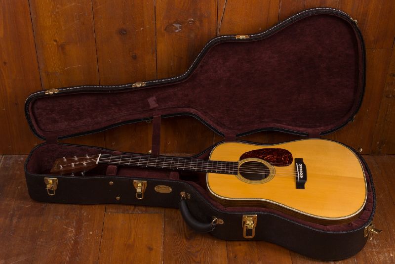 Martin D-28 Marquis