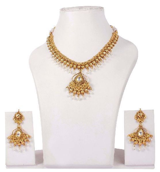 Gold Tone Polish With Pear Party Wear Necklace