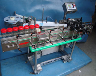 Online Coding Sticker Labelling Machine, Certification : An ISO 9001 2000 Company