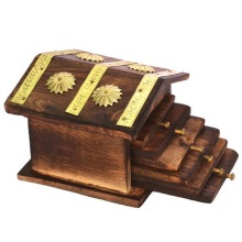 Square Wooden Hut Tea Coasters, for Home/Office Decoration, Gift, Feature : Eco-Friendly
