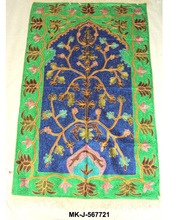 MKI 100% Acrylic Embroidered Muslim Janamaz, Feature : Anti-Slip