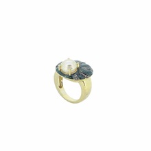 Chic Designs Weight Silver Pearl Ring, Size : 25X22 MM