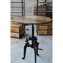 Restaurant Crank Table