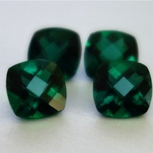 lab created emerald gemstones
