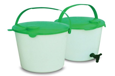 14 L Oxfam Bucket with Tap / without Tap