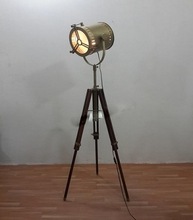 SPOT LIGHT FLOOR LAMP