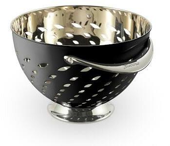 Polished Gas Black Stainless Steel Colander, for Home, Hotel, Shop, Feature : Fast Cooking