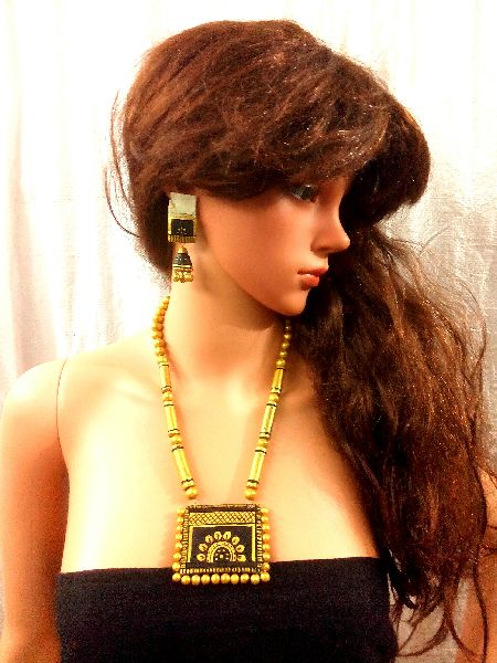Terracotta Necklace Sets, Gender : Women