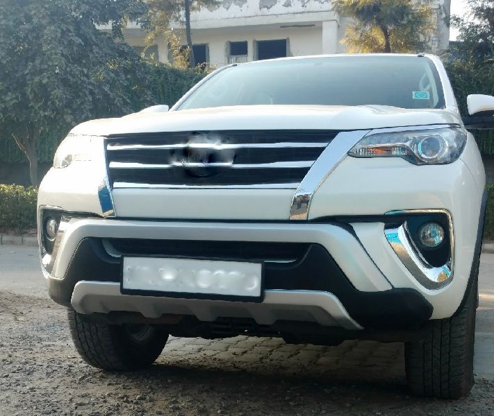 Polished Front Diffuser Fortuner New, Feature : Easy to fit, Long service life