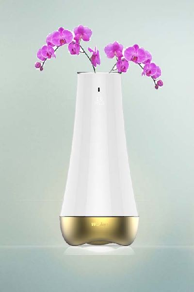 Dream Flower smart vase