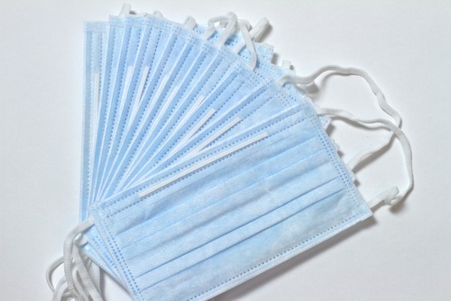 3-Ply Disposable Surgical Face Mask, for Beauty Parlor, Clinic, Food Processing, Hospital, Pharmacy