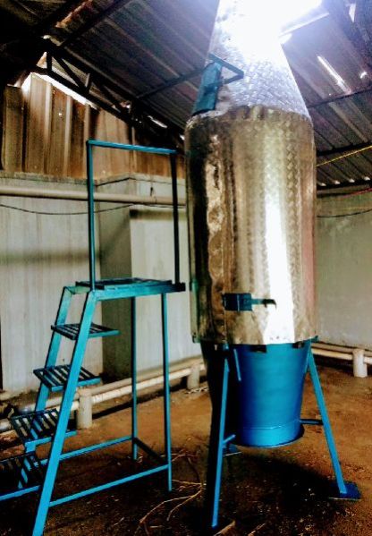 Solid Waste Incinerator, Capacity : 10-15kg