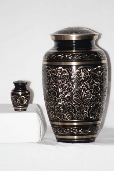 Classic Black Bond Brass Urn, Style : Antique