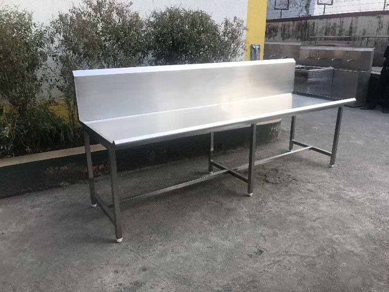 Stainless Steel Laboratory Table, Feature : Rust Proof