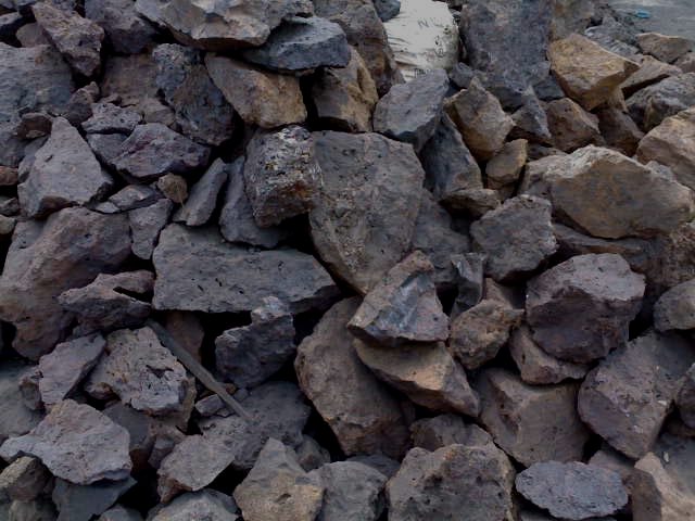 Lumps manganese ore, Certification : CE Certified