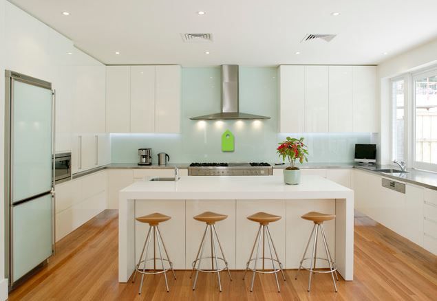 GLASS MODULAR KITCHEN