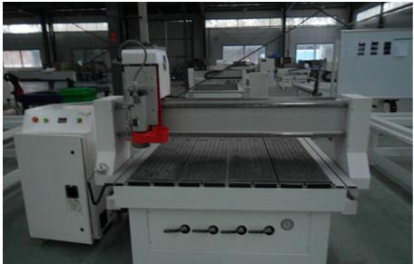 Servo System cnc router, Bed Size :  1680X2960mm