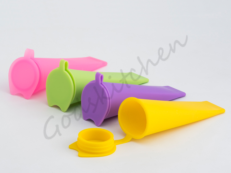 Silicone-Popsicle-Maker
