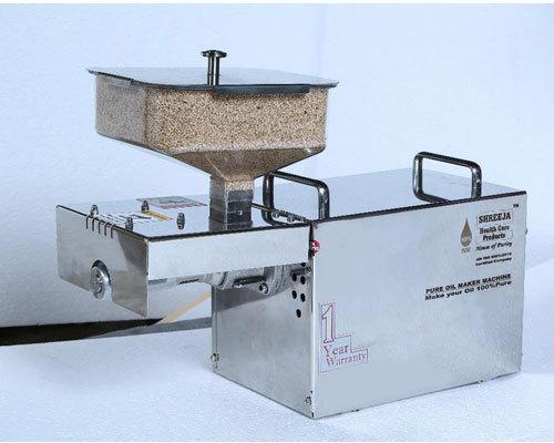 304 Food Grade Stainless Steel Edible Oil Maker Machine, Capacity : 2 to 5 Kg/Hr