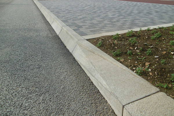 Concrete Kerb