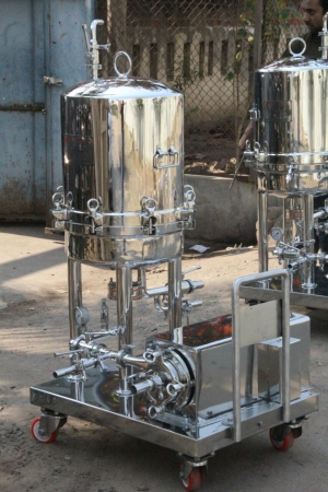 Polished Stainless Steel ZERO HOLDUP SPARKLER FILTER, for Pharma Industry, Filtration Capacity : 10 Microns