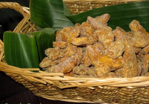 SARAKKARA UPPERI - Jaggery Coated Banana Chips