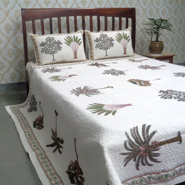 Banana Palm Tree Printed Queen Size Quilted Bedspread