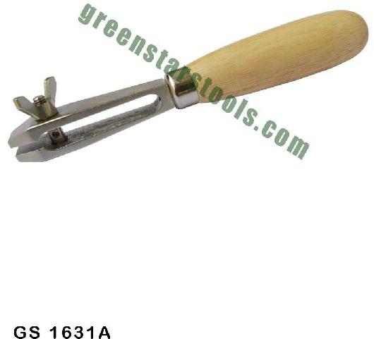 MINI HAND VICE WITH WOODEN HANDLE