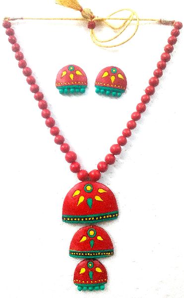 Handcrafted Terracotta Designer Necklace is a part of every woman wardrobe