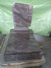 Granite tombstones and monuments, Style : European