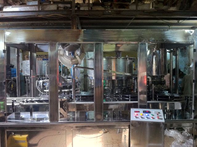 Automatic Liquor Filling Machine, Power : 415V/3PHASE/50Hz / 7.5HP