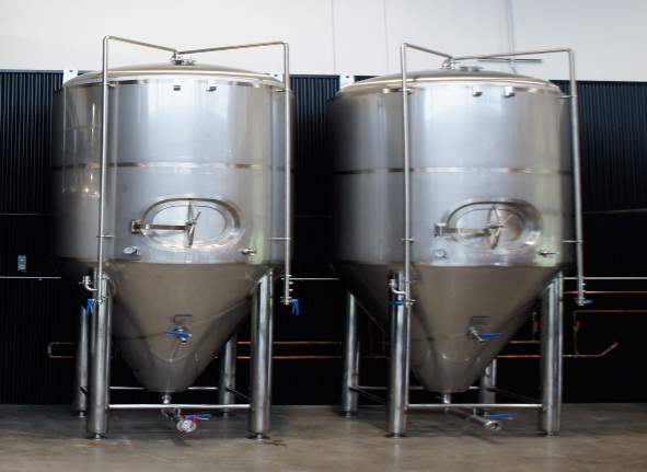 Brewery Storage Tanks, Voltage : 220