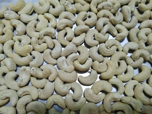 Broken Cashew Nuts