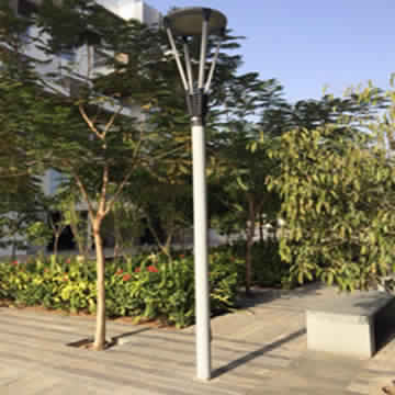 Garden light pole