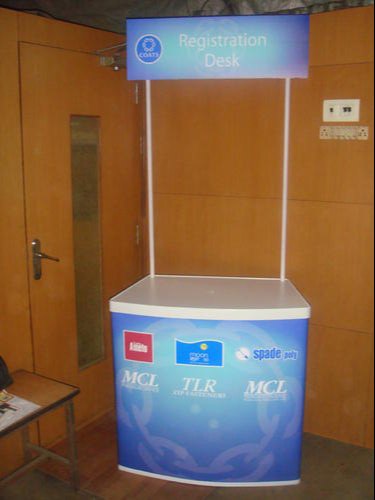 Rectangular Plastic Display Table, for Advertising, Size : Standard