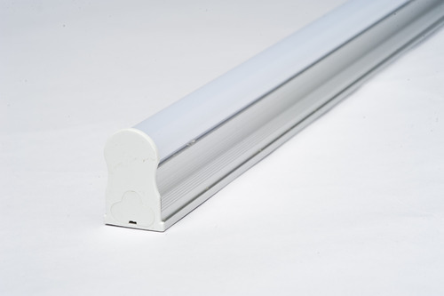 T5 LED Tube With Batten