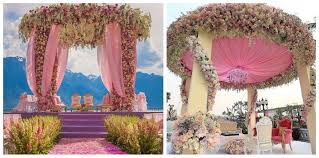Outdoor decoration, for Decorative, Garlands Vase, Displays Wreaths, Occasion : Birthday, Party, Weddings