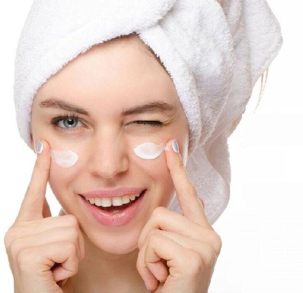 Skin Whitening & Cell Repair Cream, Shelf Life : 1year