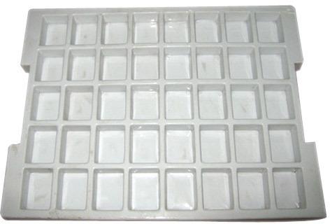 Vinpac Rectangular Plastic food packaging trays, for Hotel, Restaurant, Size : 10 x 15 mm