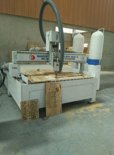 CNC Wood Router Cutting Machine, Power : 6 kW, 8