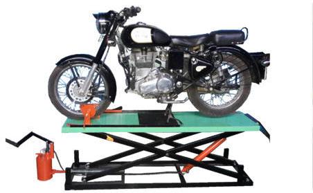 Two Wheeler Hydraulic Ramp