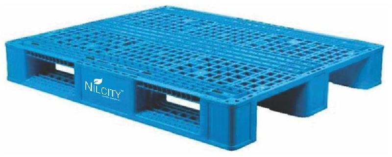 Polished NP 144 Plastic Pallets, Capacity : 2 Ton, Size : 1200x800mm