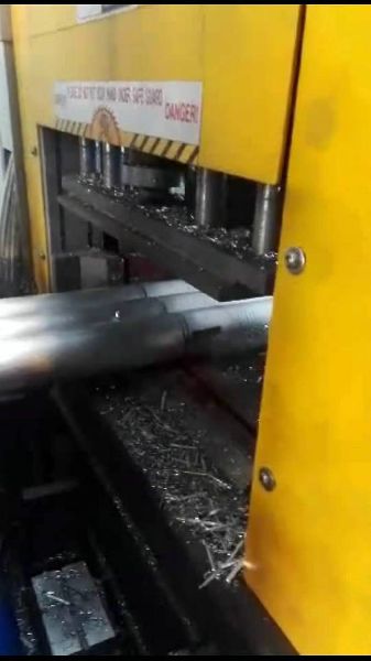 Aluminum profile CNC sawing machine