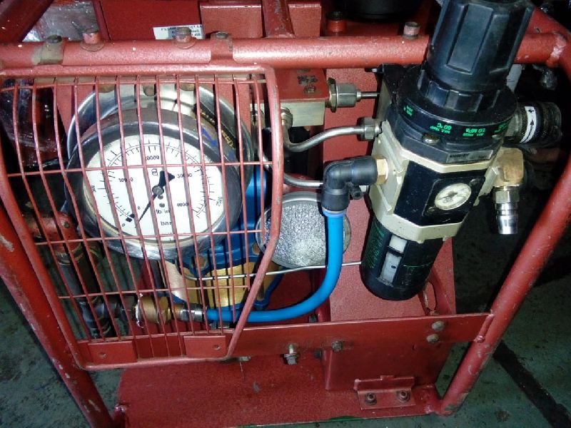 Power Coated BOLT TENSIONER PUMP, for Industrial Use